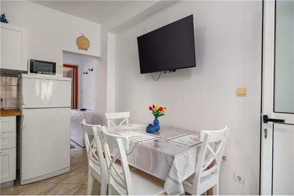Apartment A1, for 5 persons