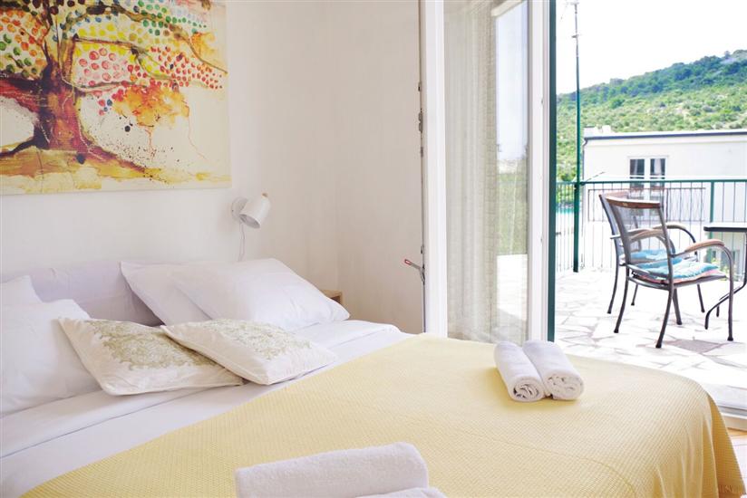 House K1, for 10 persons
