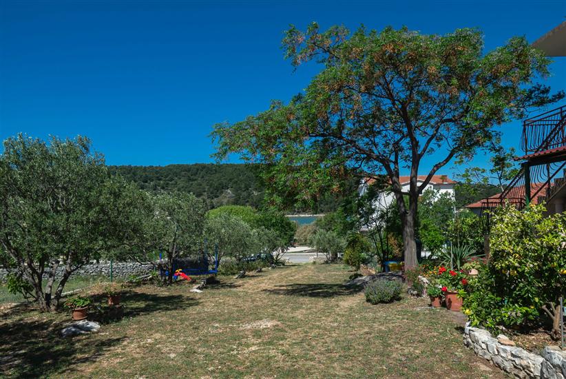 Apartments Šarić