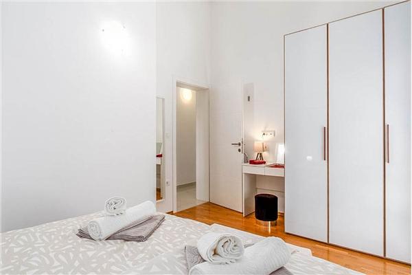 Apartment A1, for 5 persons