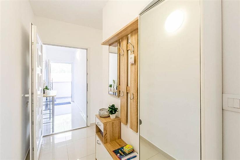 Apartment A1, for 5 persons