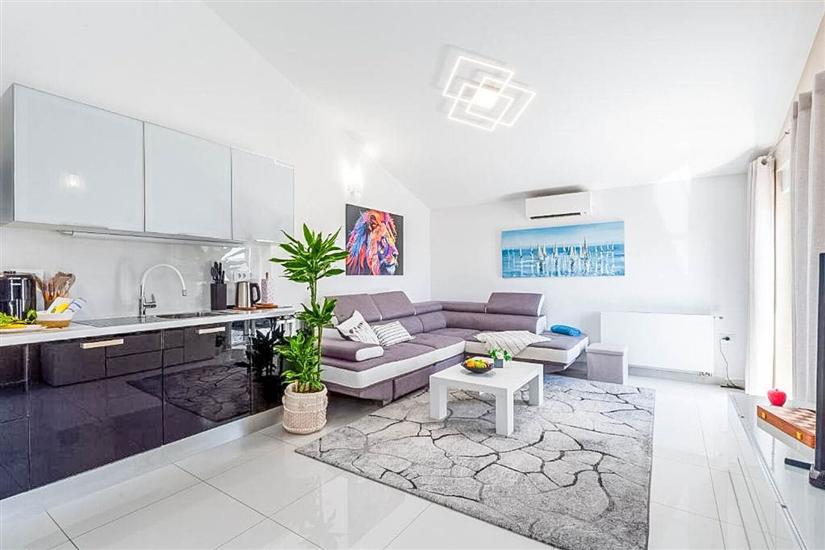 Apartment A1, for 5 persons