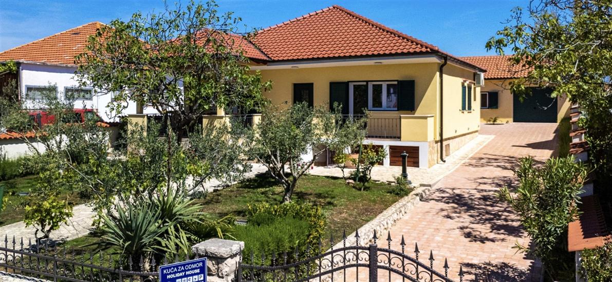House LAVANDA