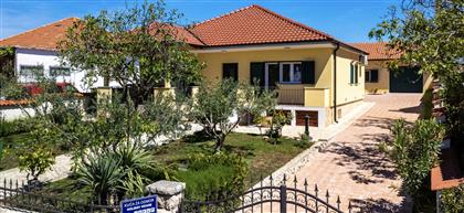 Kuća - Vrsi (Zadar)