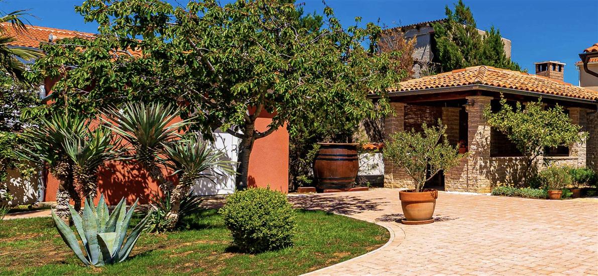 House LAVANDA