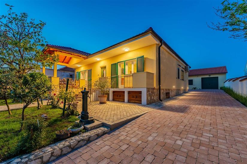 House LAVANDA