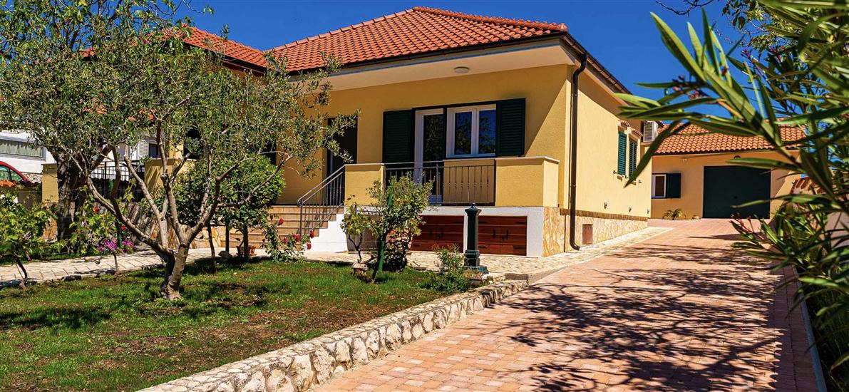 House K1, for 8 persons