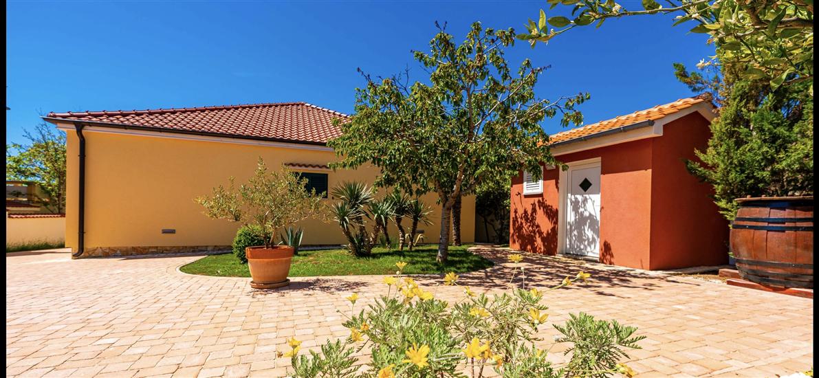 House K1, for 8 persons
