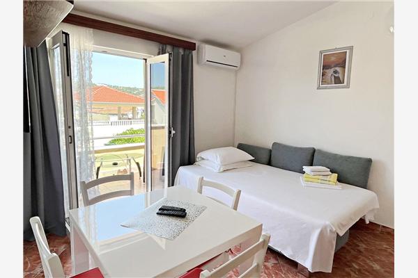 Apartment A2, for 3 persons