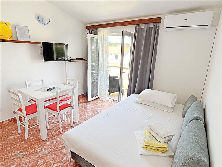 Apartment A2, for 3 persons