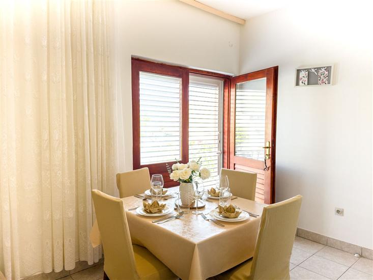 Apartment A1, for 4 persons