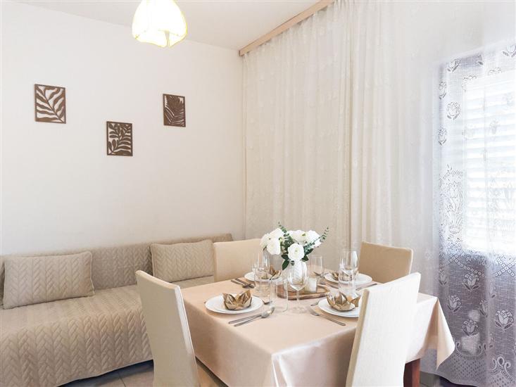 Apartment A1, for 4 persons