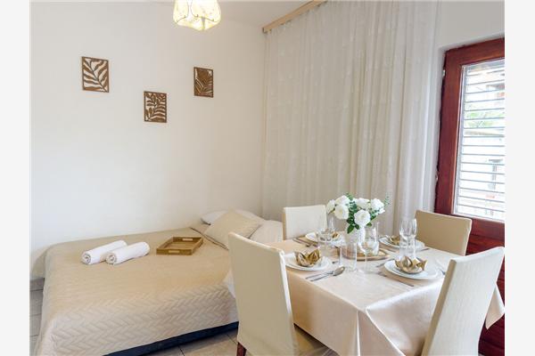 Apartment A1, for 4 persons