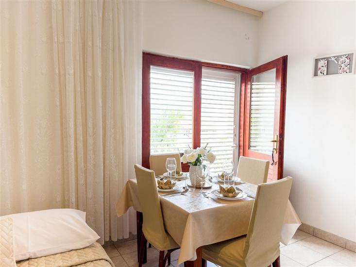 Apartment A1, for 4 persons