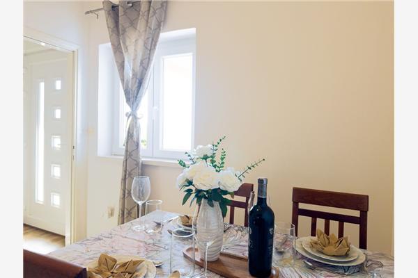 Apartment A2, for 5 persons