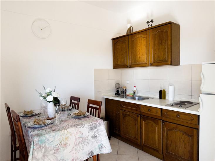 Apartment A2, for 5 persons