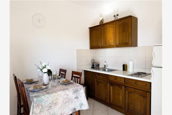 Apartment A2, for 5 persons