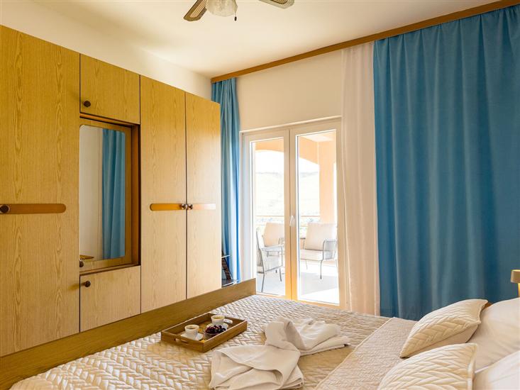 Apartment A2, for 5 persons