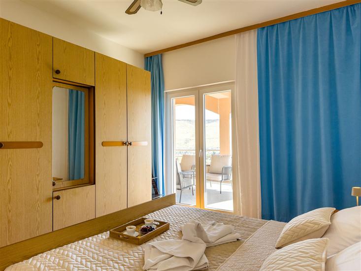Apartment A2, for 5 persons