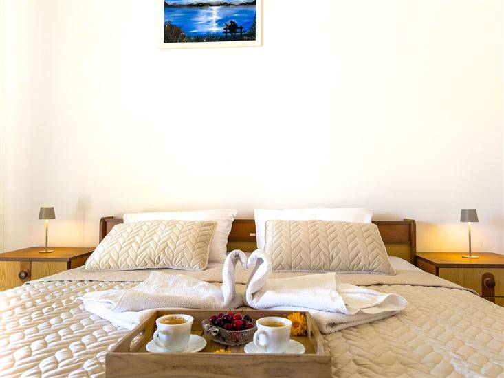 Apartment A2, for 5 persons
