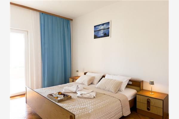 Apartment A2, for 5 persons