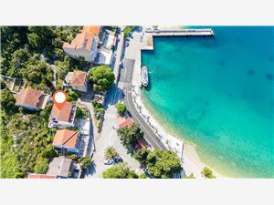 Apartment Ksenija Drvenik, Size 60.00 m2, Airline distance to the sea 50 m, Airline distance to town centre 70 m