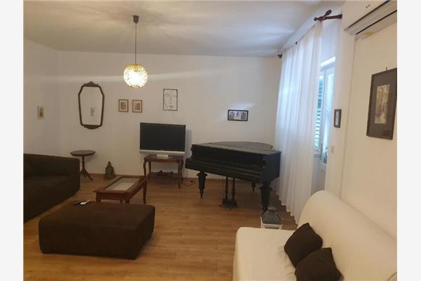 Apartment A1, for 6 persons