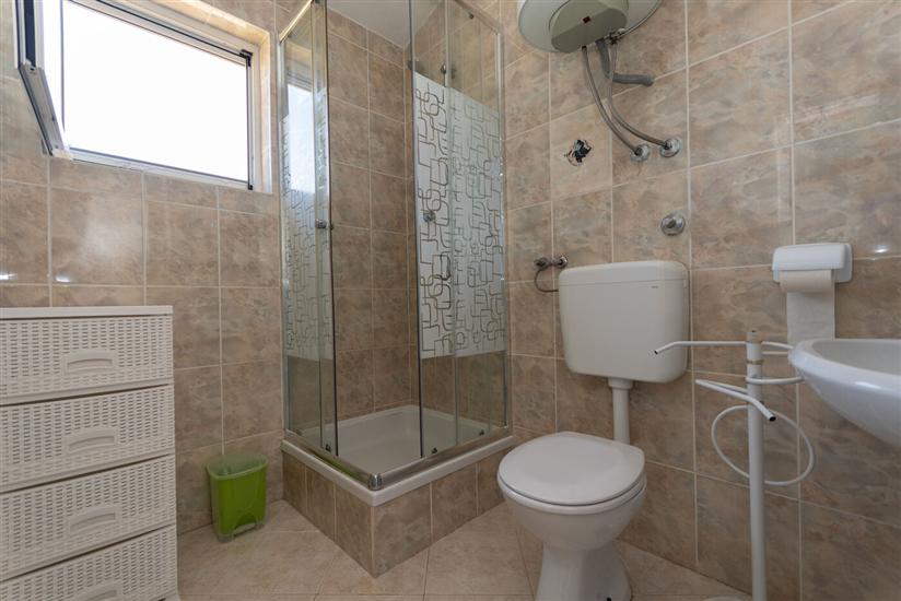 Apartment A1, for 6 persons