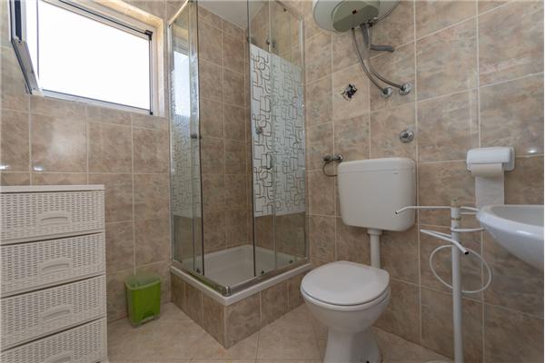 Apartment A1, for 6 persons