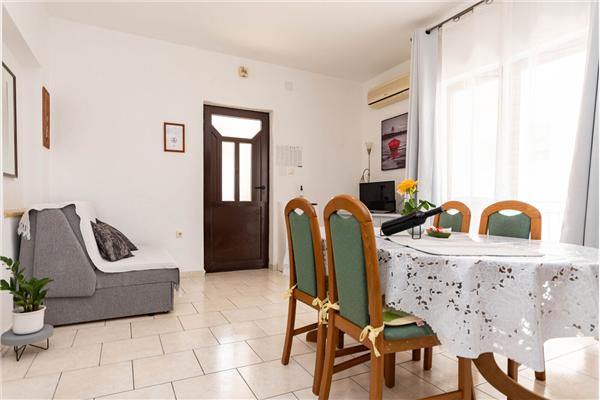 Apartment A2, for 4 persons