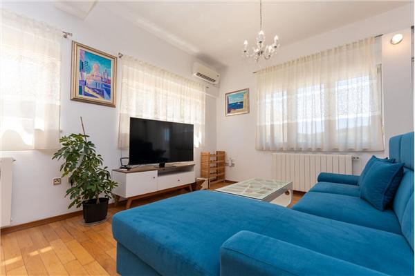 Apartment A1, for 6 persons