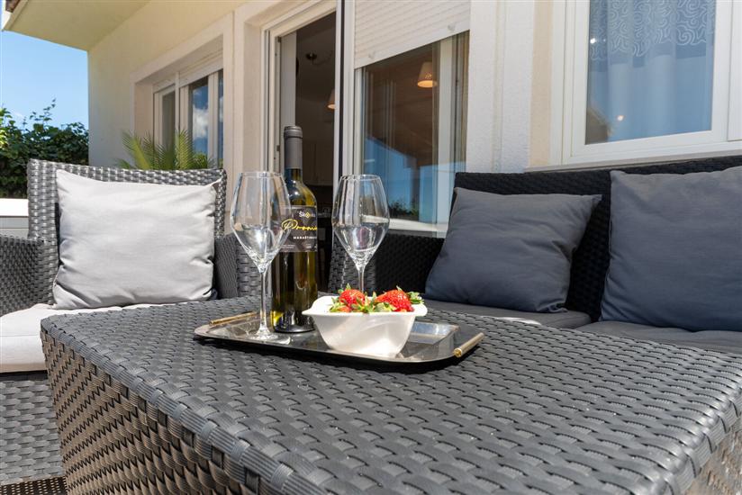 Apartment A1, for 6 persons