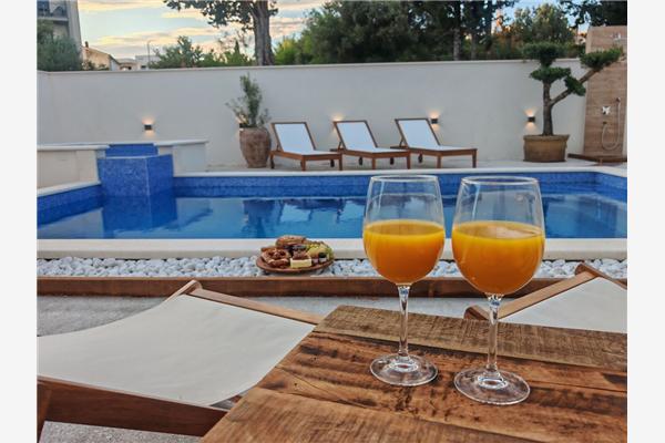 Apartment A2, for 8 persons