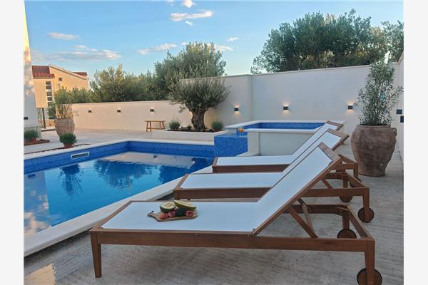 Apartment A2, for 8 persons