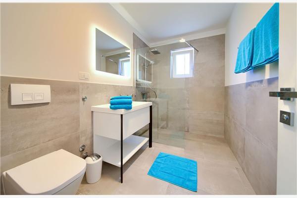 House K1, for 8 persons