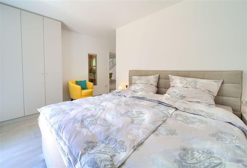 House K1, for 8 persons