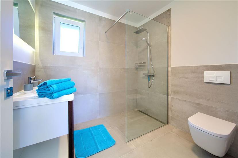 House K1, for 8 persons