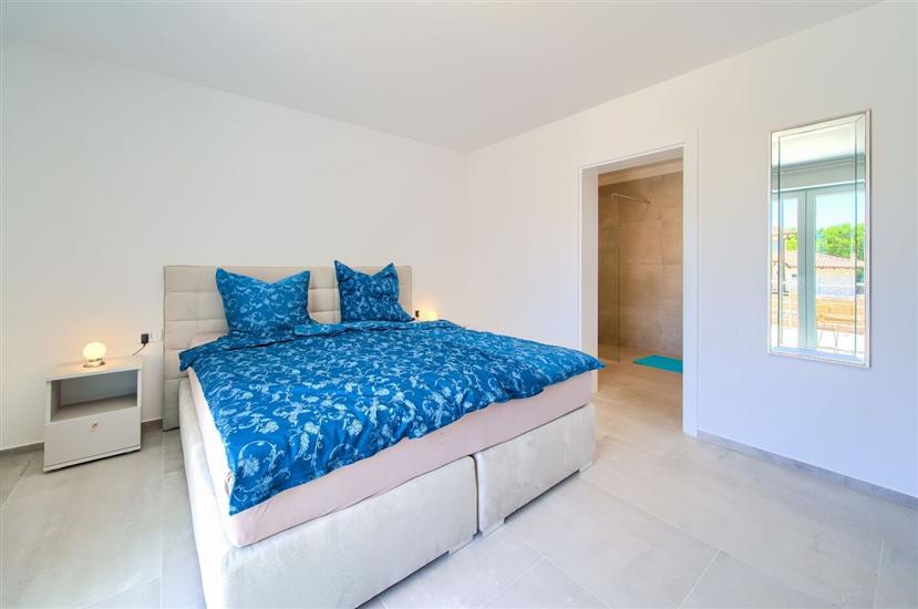 House K1, for 8 persons