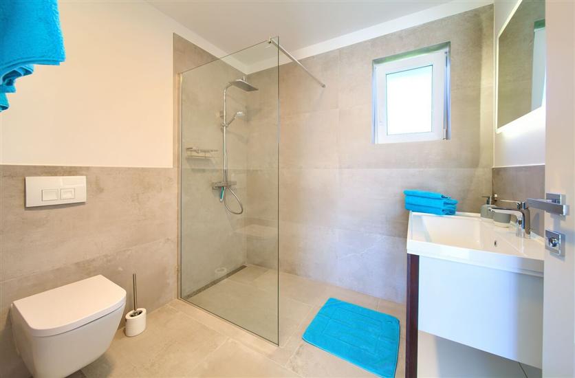 House K1, for 8 persons