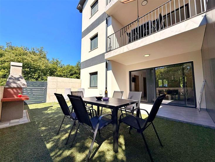 Apartment A1, for 6 persons