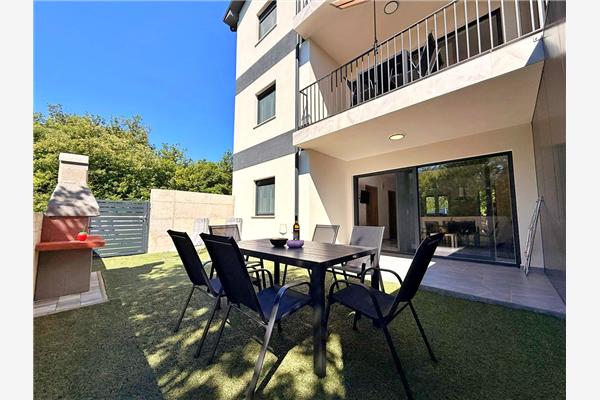 Apartment A1, for 6 persons