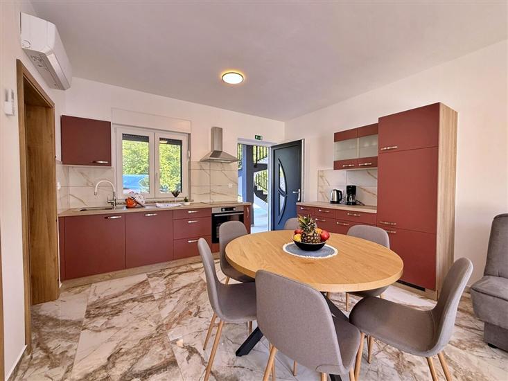 Apartment A1, for 6 persons
