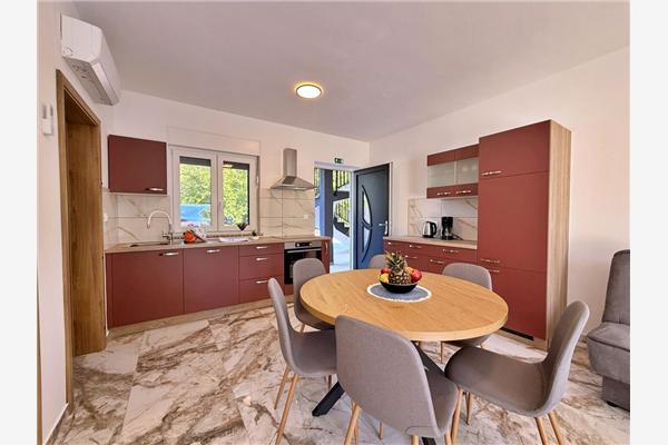 Apartment A1, for 6 persons