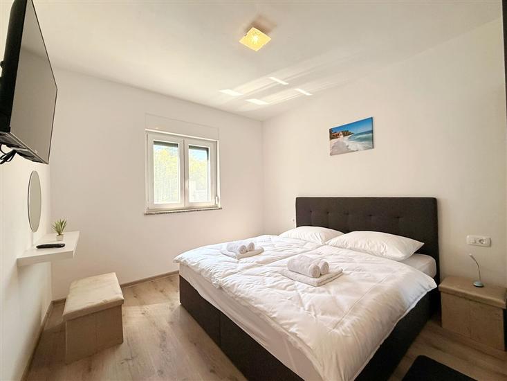 Apartment A1, for 6 persons