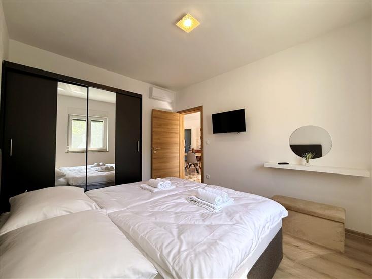 Apartment A1, for 6 persons