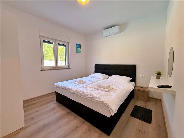 Apartment A1, for 6 persons