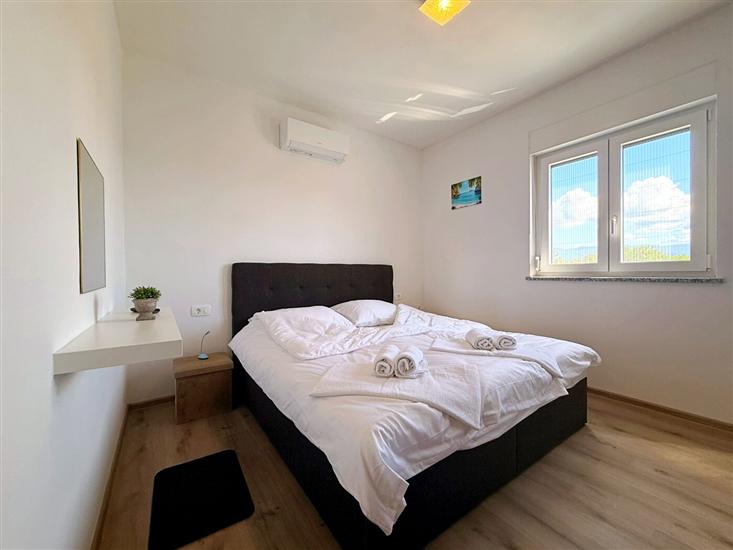 Apartment A2, for 6 persons