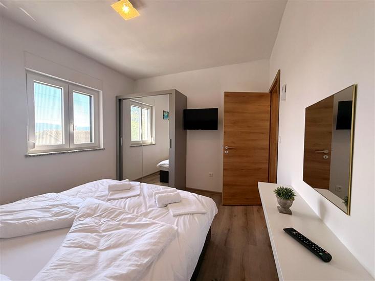 Apartment A2, for 6 persons