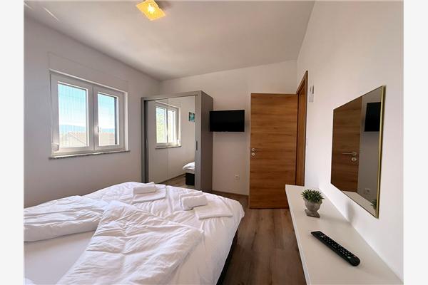 Apartment A2, for 6 persons