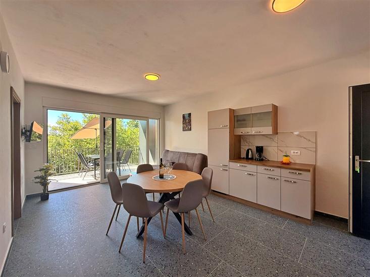 Apartment A2, for 6 persons